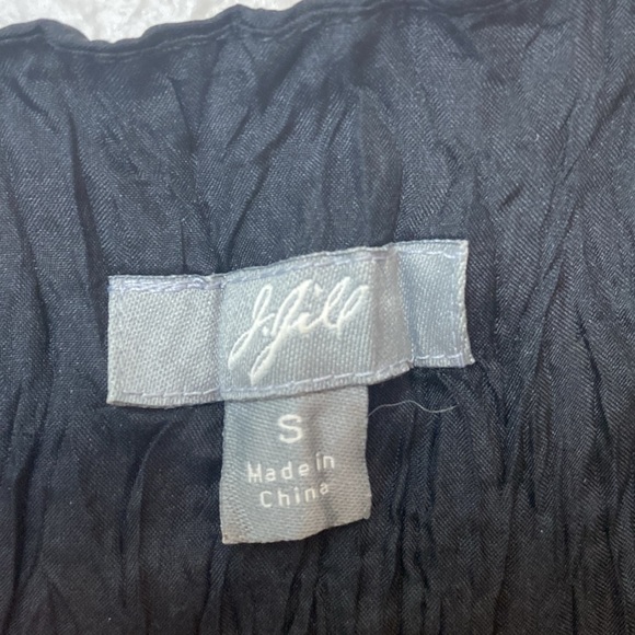 EUC J. Jill 100% Silk Black Crinkle Beaded Sleeveless Blouse Size S - Picture 6 of 7